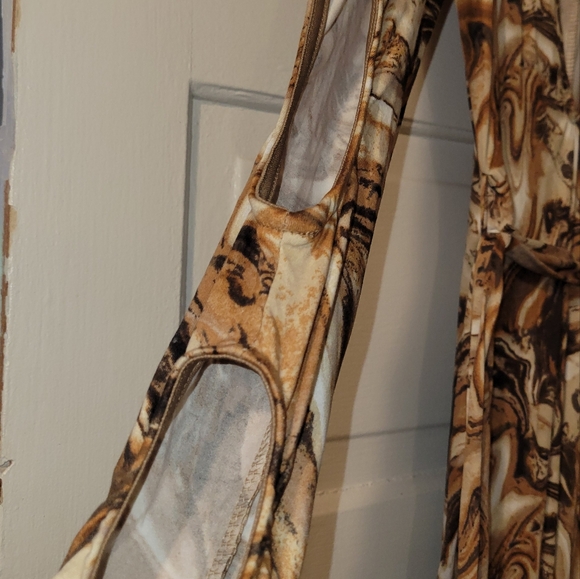 Jumpsuit- brand new w/o tags - Picture 3 of 4